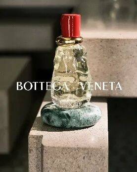 牌亮相与上海时装周、华润万象生活达成战略合作开元棋牌网站进博会快讯｜开云集团携旗下全品(图13)